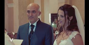 L'emozionante matrimonio di Otis e Lia