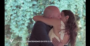 La festa del matrimonio di Otis e Lia
