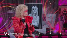 Amanda Lear: "Miley Cyrus ha copiato una mia canzone"