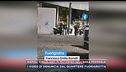 Napoli, circolano in motorino nell'area pedonale