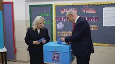 Voto in Israele, prosegue lo spoglio, Netanyahu in testa senza maggioranza