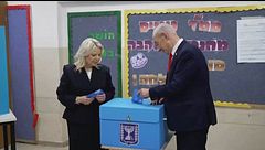 Voto in Israele, prosegue lo spoglio, Netanyahu in testa senza maggioranza