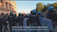 Cortei in oltre 50 città, studenti e lavoratori scendono in piazza