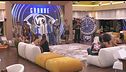Tutti in passerella: i VIP sfilano con i loro look