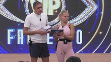 I VIP alla prova con una cena internazionale