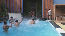 Jungle Dance: I VIP si scatenano a ritmo di musica