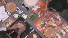 I VIP preparano le piadine per il pic-nic