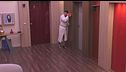 Danto tenta di origliare la conversazione tra Gian Marco e Piera