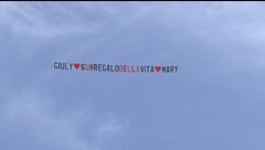 Un dolce messaggio per Giulia: "GIULY    6 UN REGALO DELLA VITA    MARY"