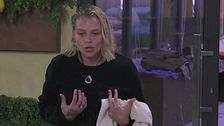 Giulia: "Devo rimanere coerente con quello che penso"