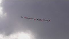 Anche Giulia riceve il suo aereo: "Giuli sono fiero di te! Mi manchi tanto! Andre"