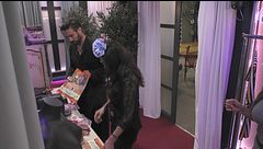 I VIP in Backstage preparano le piadine