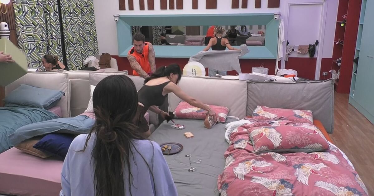 Grande Fratello VIP: Uno scherzo per Valeria Video | Mediaset Infinity