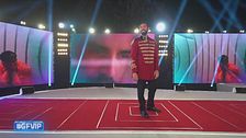 Alex Belli entra in Casa e raggiunge gli altri VIP