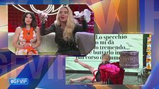 La caduta di Valeria Marini e Carmen Di Pietro
