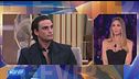 Ilary Blasi si collega con la Casa per parlare con Varsi