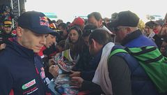 Folla e show nel paddock