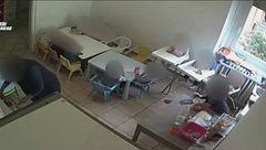 Botte ai bambini: due arresti in un asilo di Varese