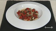 Calamari, peperoni e olive