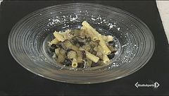Pasta con melanzane fritte