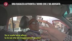 Una ragazza affronta l'uomo che l'ha abusata