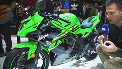 Kawasaki debutta con la 125