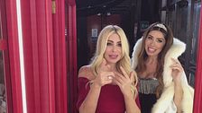 La #cabinarossa di Loredana Lecciso e Raffaella Lecciso
