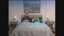 Antonella Elia a letto con Raimondo Vianello