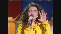 Cristina D'Avena canta la sigla di "Scuola di Polizia" a Bim Bum Bam