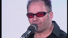 Festivalbar 1999 esplode con "Rewind" di Vasco Rossi
