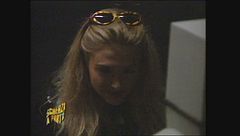 Paola Barale terrorizzata da un robot a Scherzi a parte