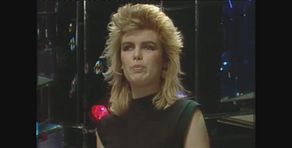 Kim Wilde canta "Cambodia" a Superclassifica Show