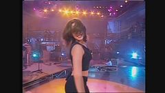 Ambra canta "T'appartengo" a Generazione X