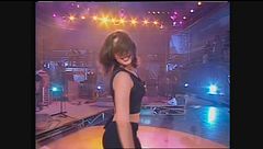 Ambra canta "T'appartengo" a Generazione X