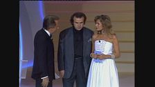 I Ragazzi della 3°C vince il Telegatto per il miglior telefilm italiano 1987