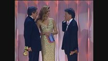 Dustin Hoffman sul palco dei Telegatti 1993