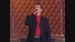 Gli 883 cantano "Come Mai" a Stranamore