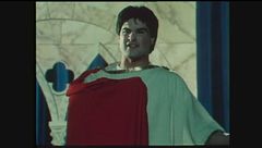 Pino Insegno è il Giulio Cesare de I ragazzi della 3C