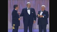 Paolo Villaggio premia Perry Mason ai Telegatti 1993