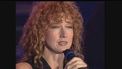 Vasco Rossi e Fiorella Mannoia duettano cantando "Sally"
