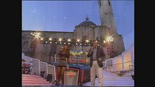 Gerry Scotti e Susanna Messaggio cantano la sigla di Festivalbar 1991