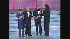 Gino Bramieri e Franca Valeri ricevono il Telegatto nel 1996