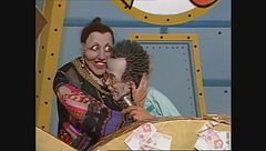 Mina dedica una canzone a Fabrizio Frizzi a Gommapiuma