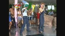 Neja con "Restless" a Italia Unz