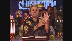 Il Mago Otelma disturbato da Paolo Villaggio a Buon Compleanno Canale 5