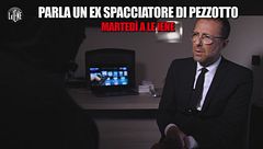Parla uno spacciatore di pezzotto: "Questo è un mondo pericoloso"