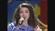 Cristina D'Avena canta "Peter Pan"