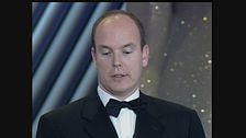 Il Principe Alberto di Monaco balla un valzer con Milly Carlucci ai Telegatti 1999