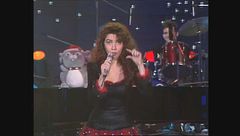 Cristina D'Avena canta "Peter Pan" a Buon Compleanno Canale 5