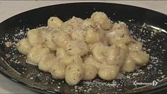 Gnocchi con crema di gorgonzola
